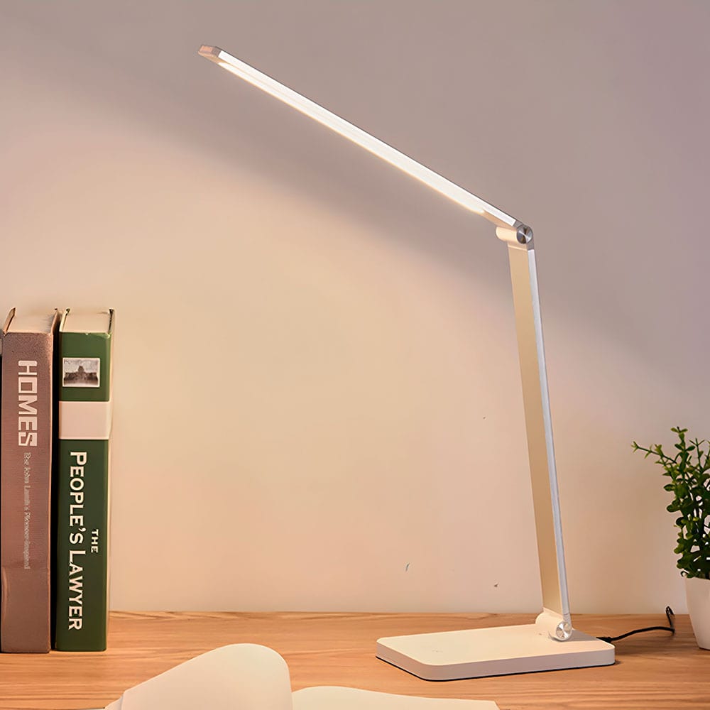 lampara escritorio blanco con cargador inalambrico y varios colores de luz