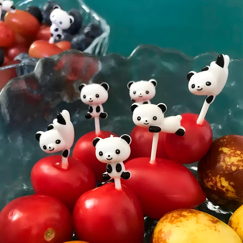 palillos de fruta y comida para niños o bento pandas