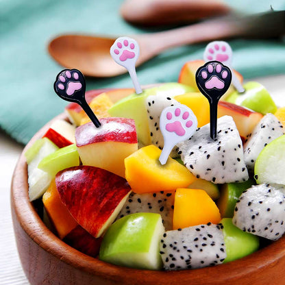 palillos de fruta y comida para niños o bento huellas de gato